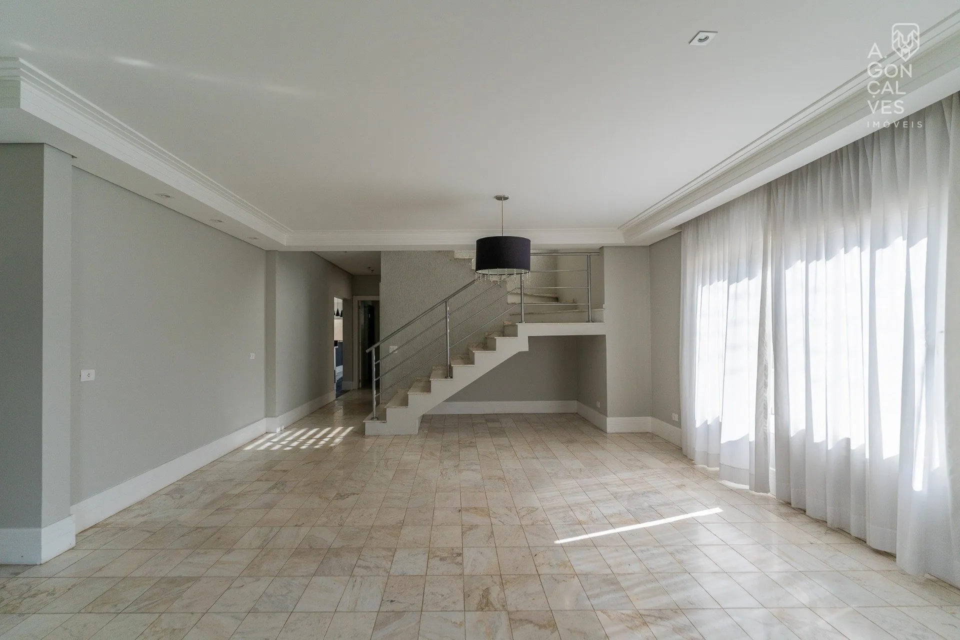 House with 4 bedrooms, open-plan kitchen and 4 parking — photo 3