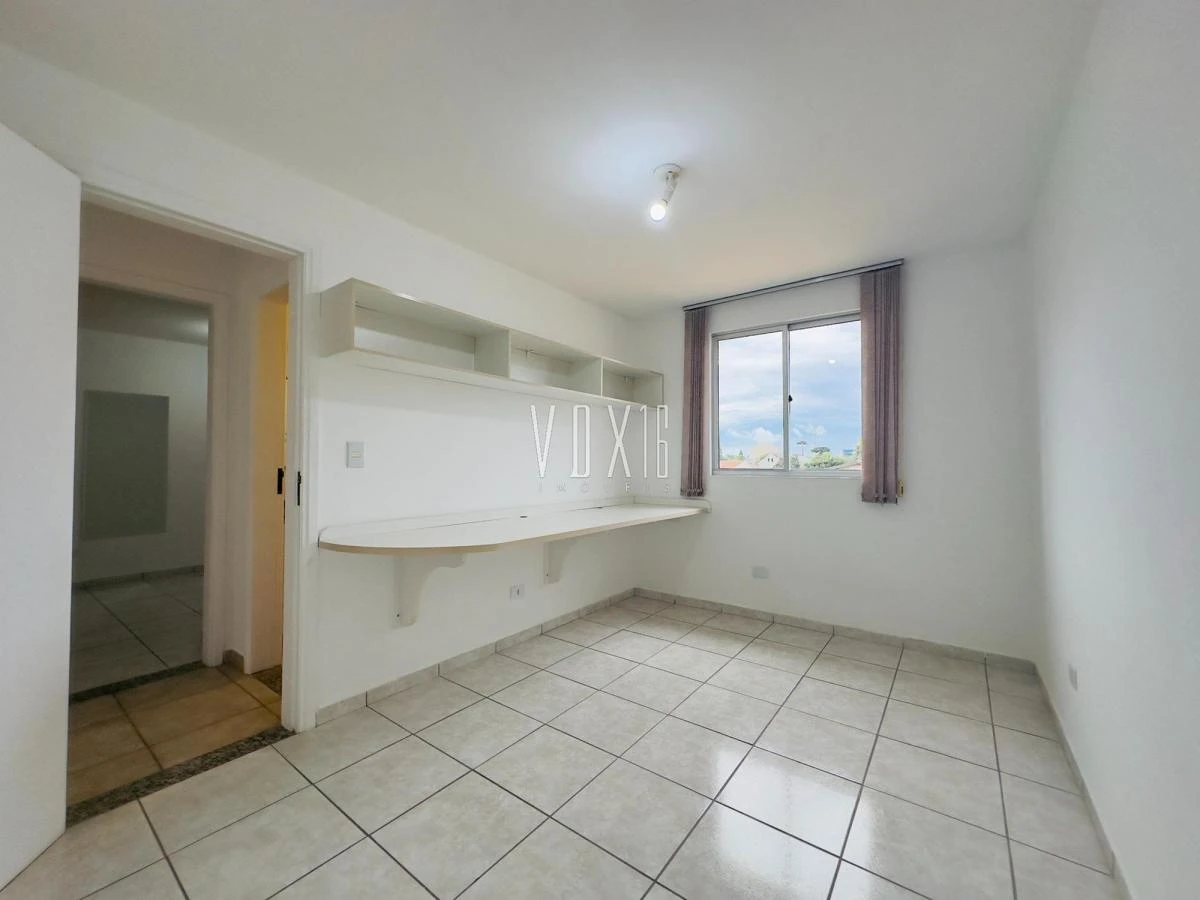 2-bedroom apartment with a home office — photo 11