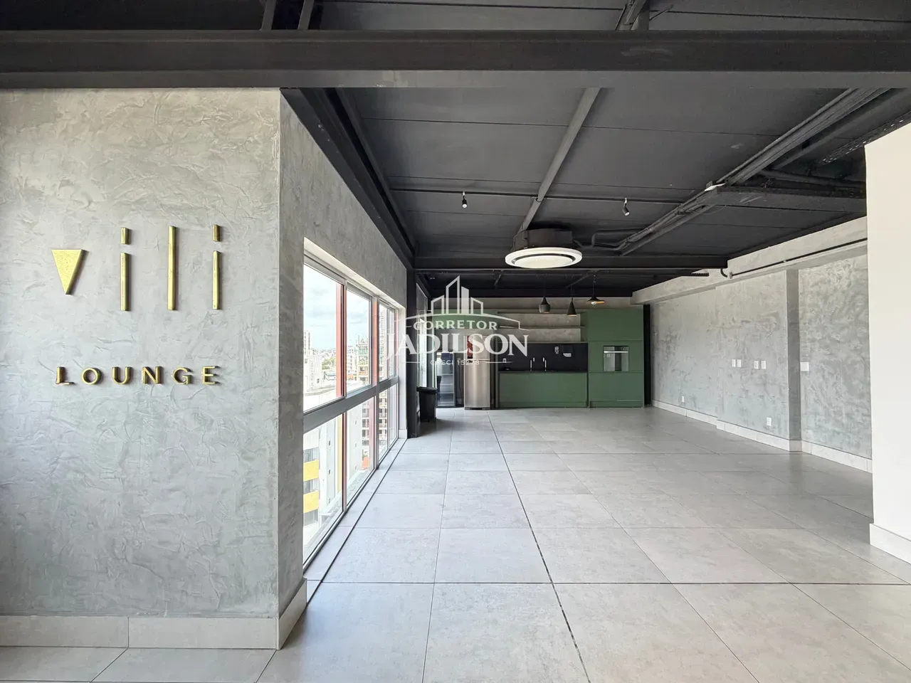 2-bedroom apartment in a building with a gym — photo 32