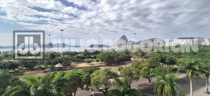 Furnished 260 m² apartment with 4 bedrooms and view — photo 40