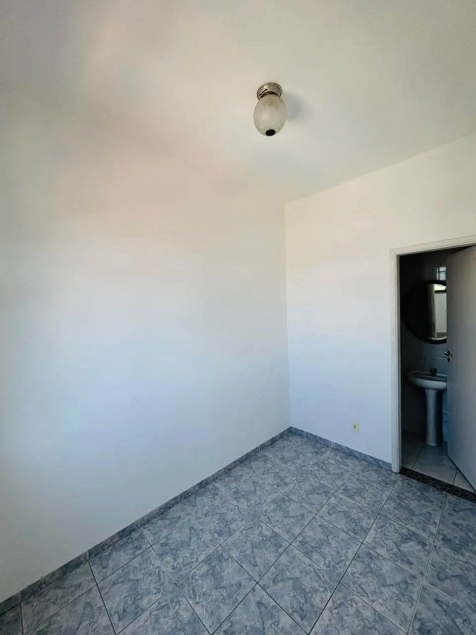 Apartment with 3 bedrooms and 1 bathroom — photo 19