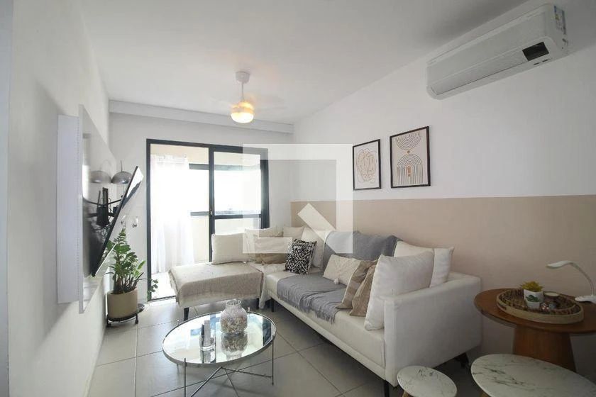 3-bedroom apartment in a building with a gym — photo 6