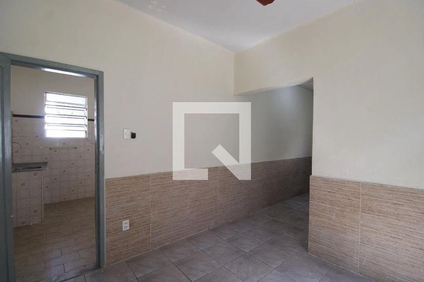 Unfurnished house with 3 bedrooms and 200 m² — photo 34