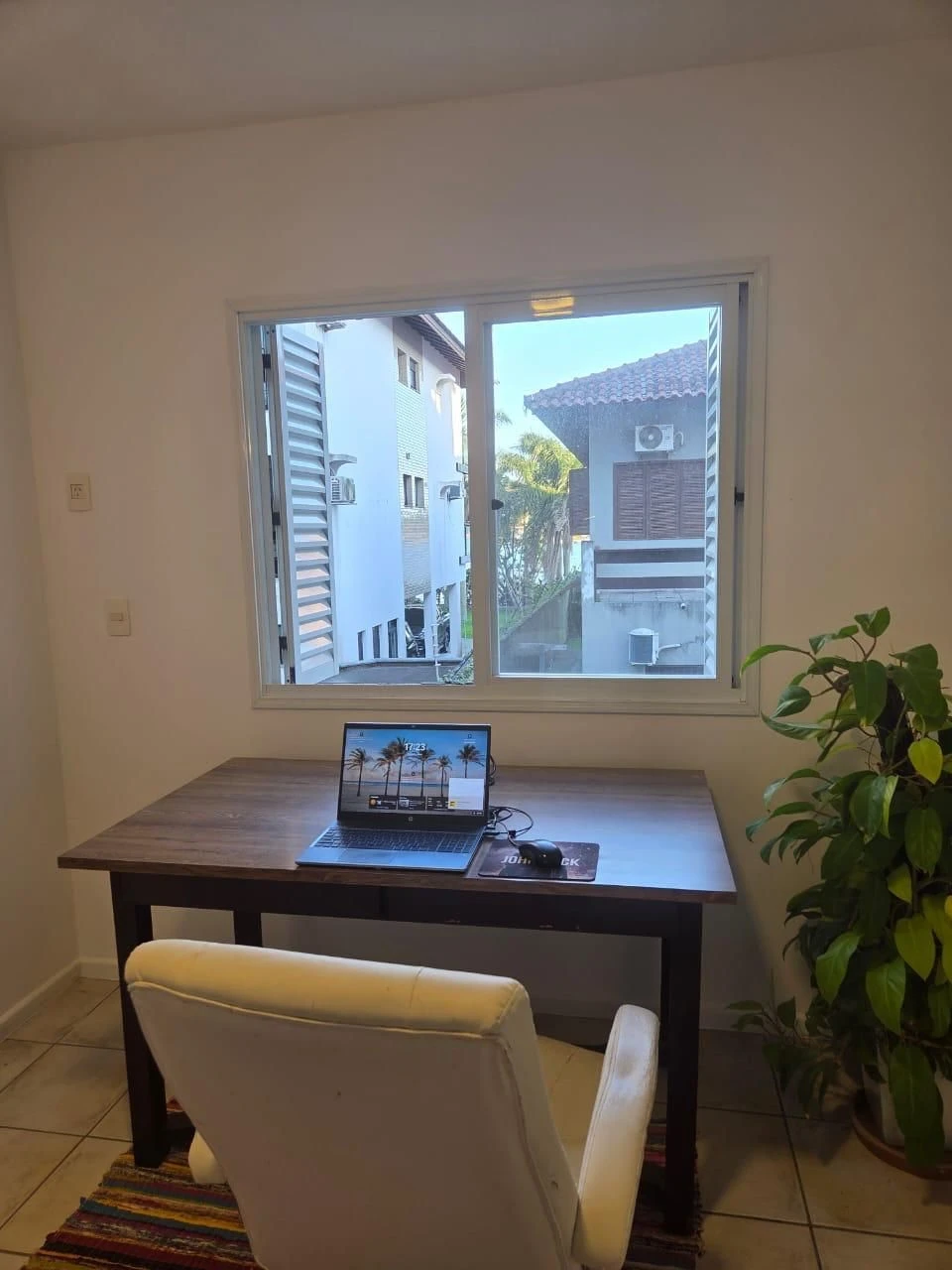 One-bedroom apartment with a washing machine — photo 11