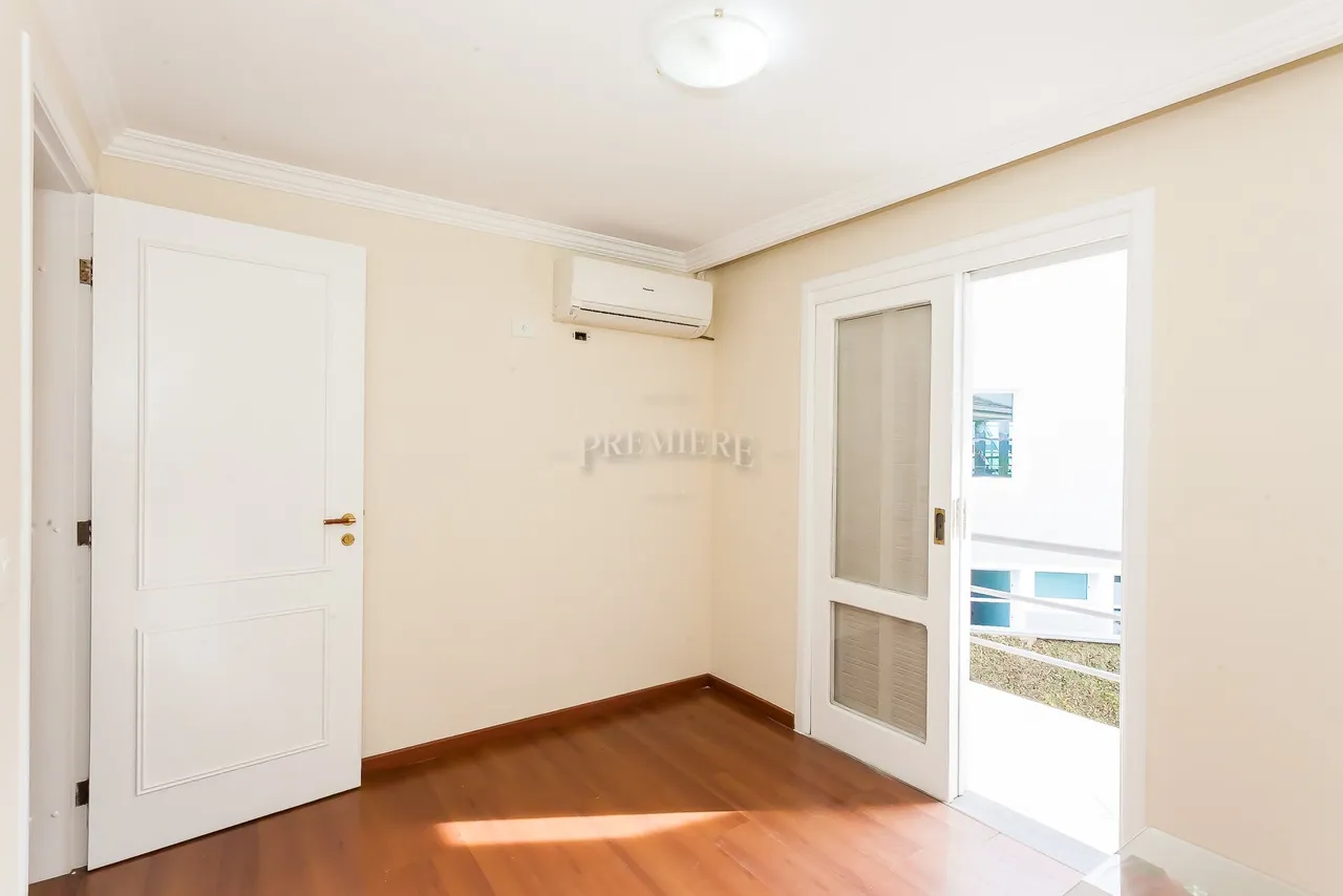 Unfurnished 3-bedroom house with private garden — photo 19