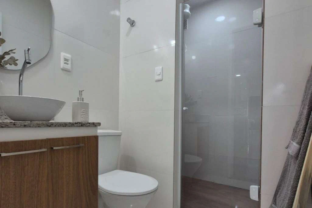 1-bedroom apartment with 24-hour concierge — photo 12