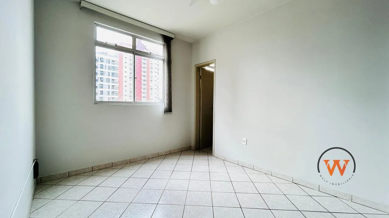 3-bedroom apartment with a separate kitchen and pets — photo 5