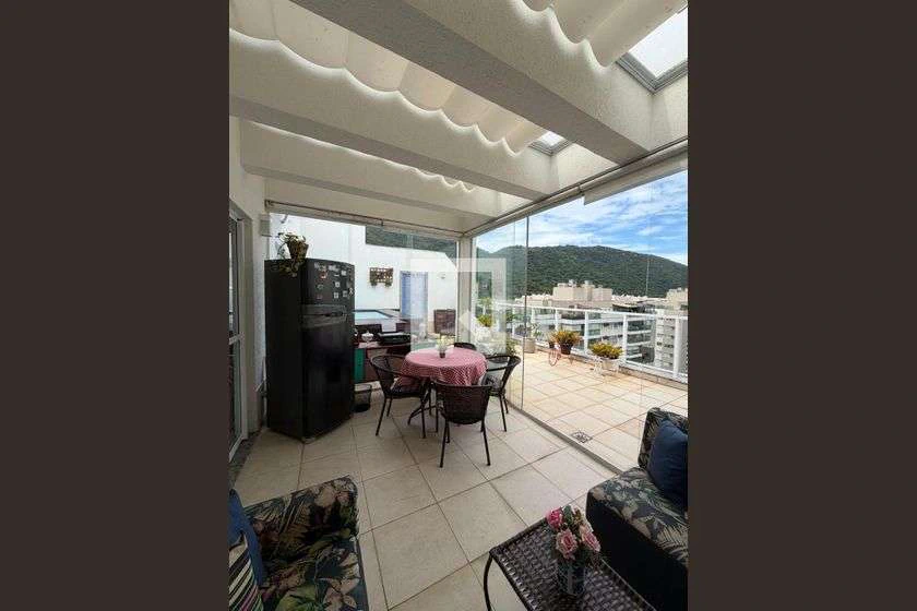 Furnished 3-bedroom apartment with 150 m² — photo 12