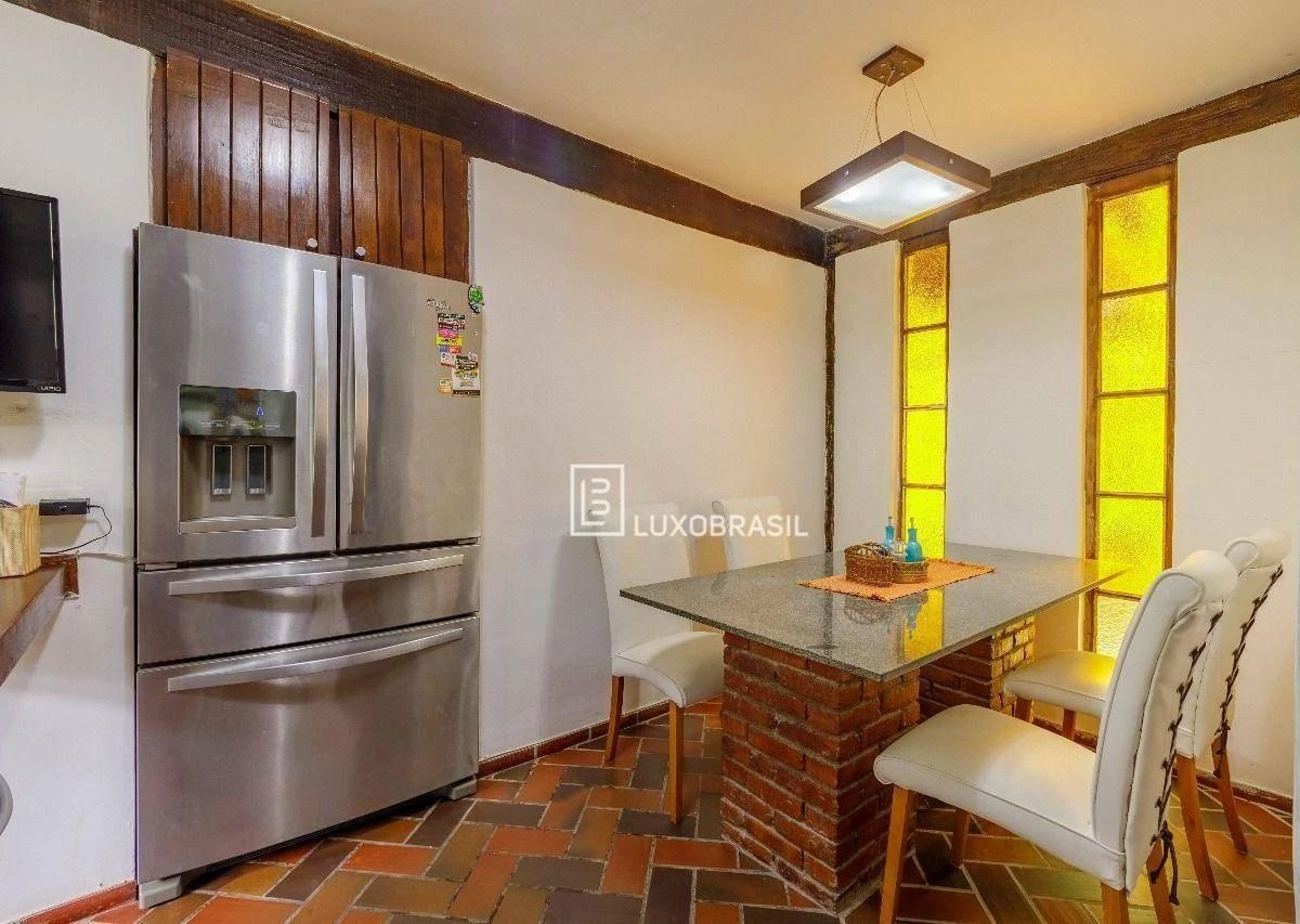 Triplex house with 4 bedrooms and 5 bathrooms with balcony — photo 21