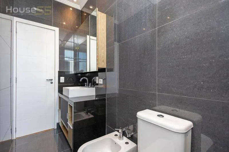113 m² apartment with 1 bedroom and a balcony — photo 39
