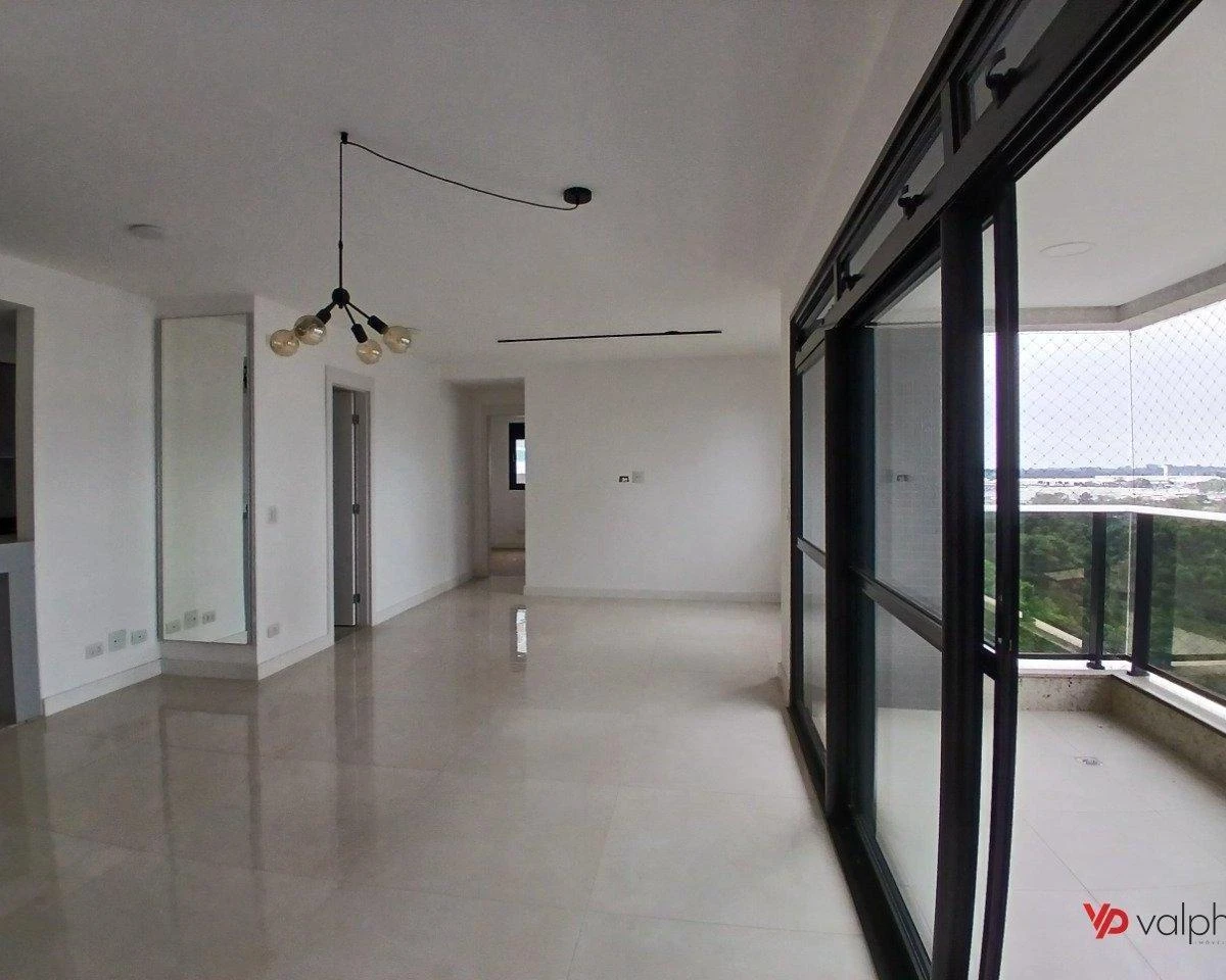 2-bedroom apartment in a building with a gym — photo 11