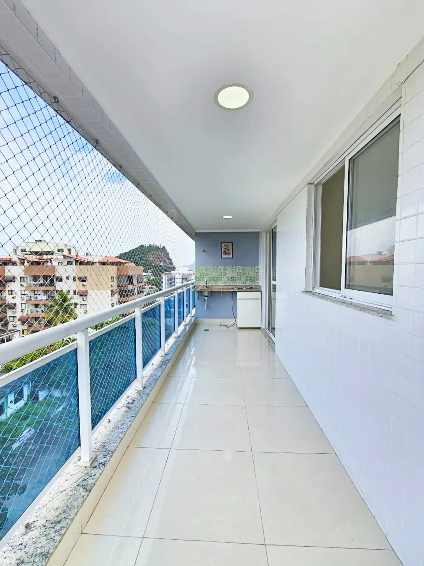 2-bedroom apartment with balcony, closed kitchen — photo 25