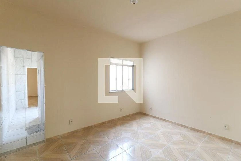 Apartamento sem mobília com 2 quartos e cozinha separada — photo 2
