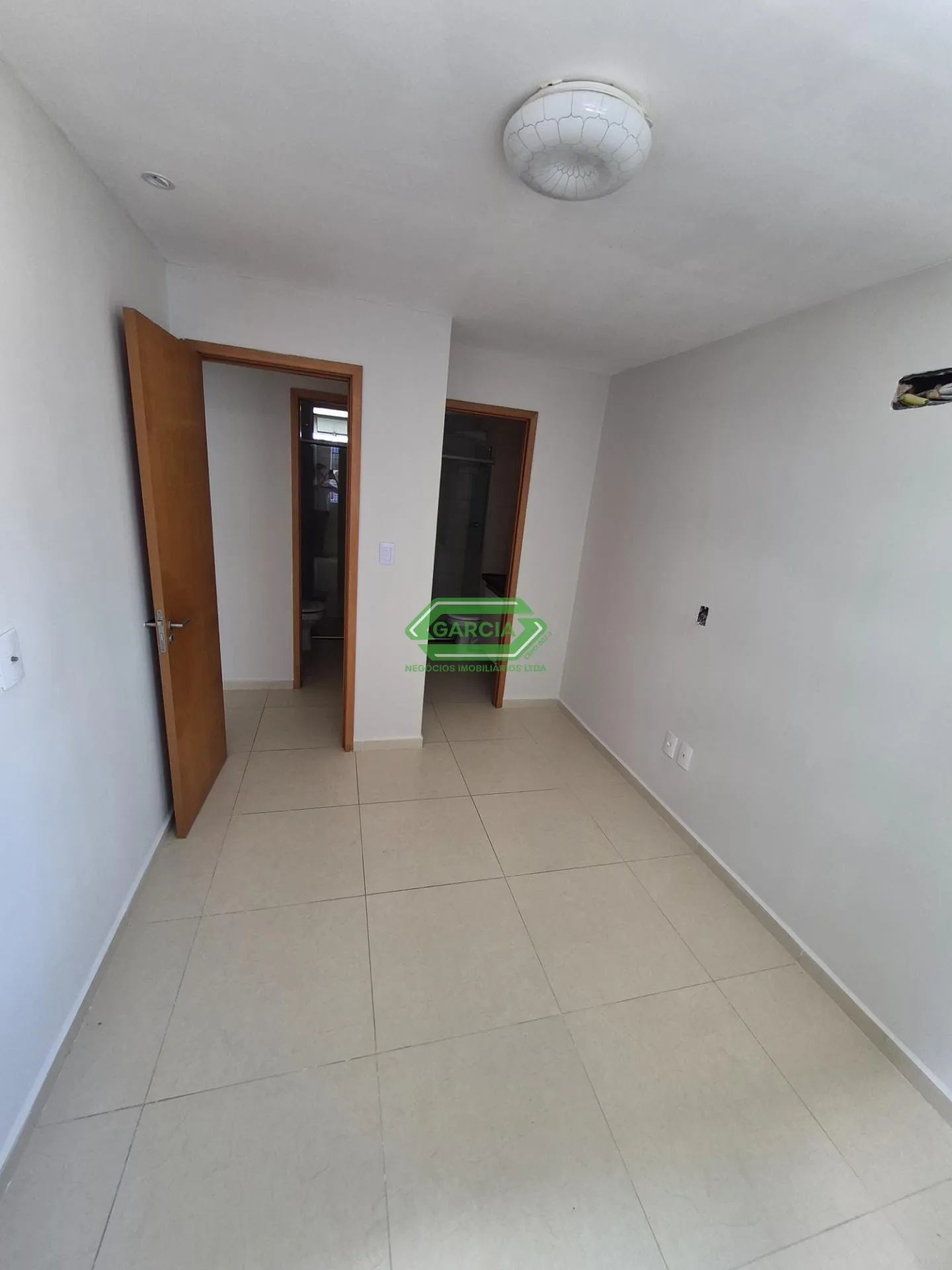 Вид на воду та 2 спальні: квартира 63 м² — photo 17