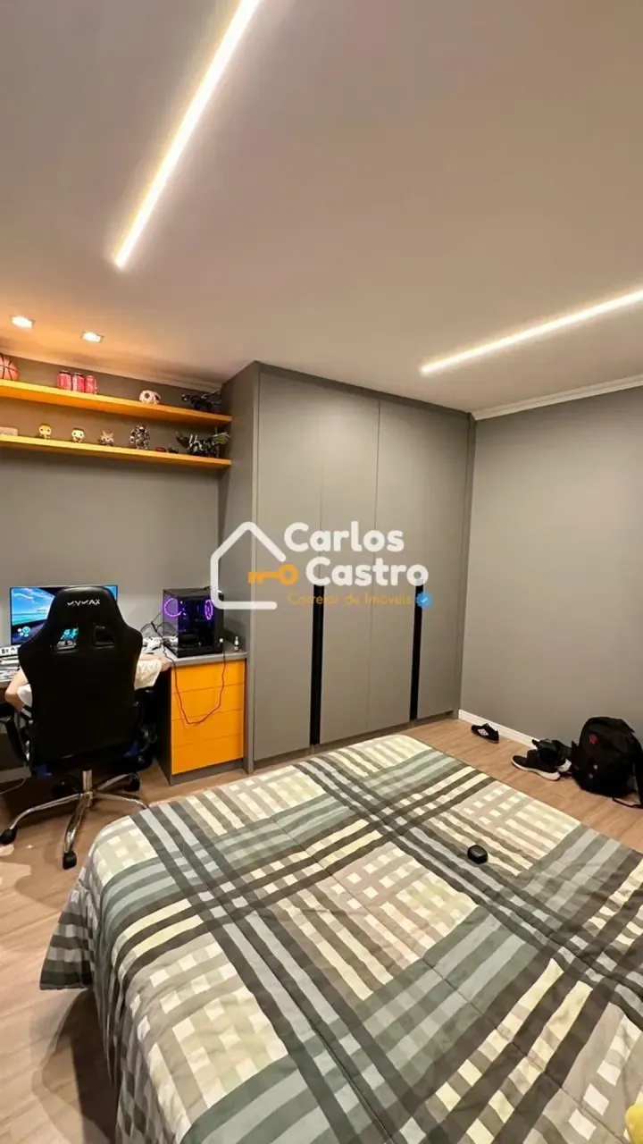 Furnished 4-bedroom apartment with an open-plan kitchen — photo 18