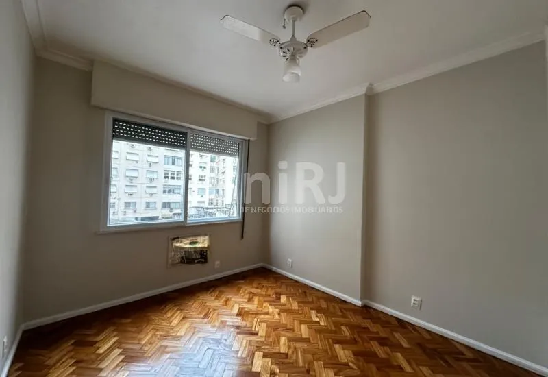 2-bedroom apartment with 1 bathroom, no parking — photo 3