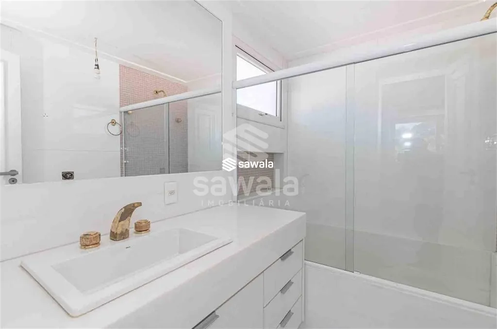 Furnished house with 7 en-suite bedrooms — photo 21