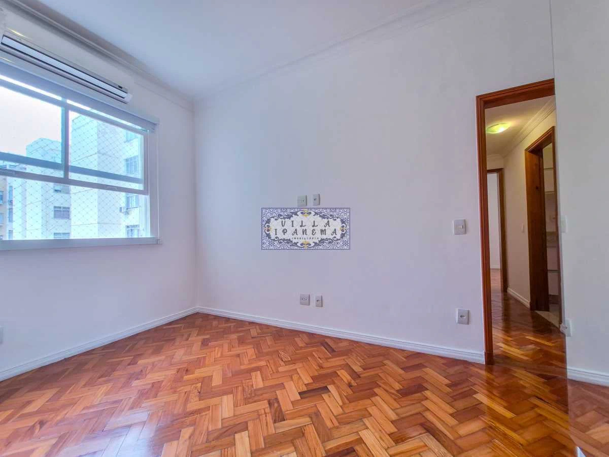 Деревянный пол или ламинат и 2 спальни: квартира 80 м² — photo 23