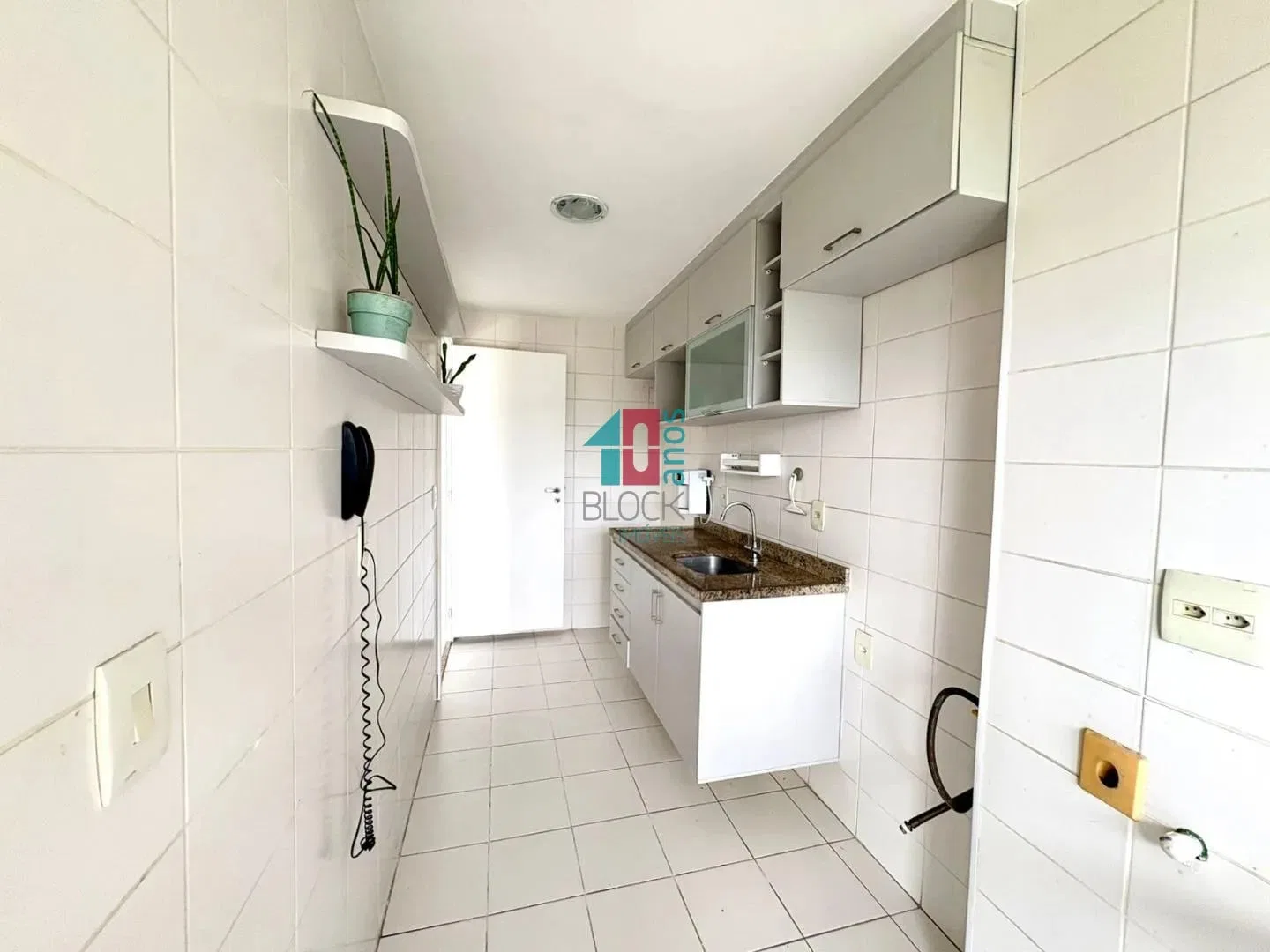71 m² apartment with 2 bedrooms and 1 en-suite — photo 2
