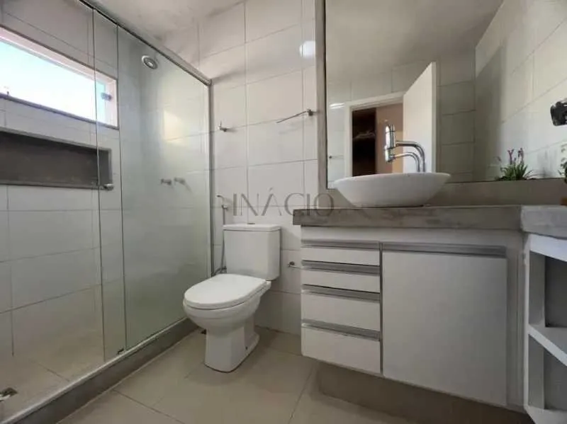 Furnished apartment with 3 bedrooms and 5 bathrooms — photo 20