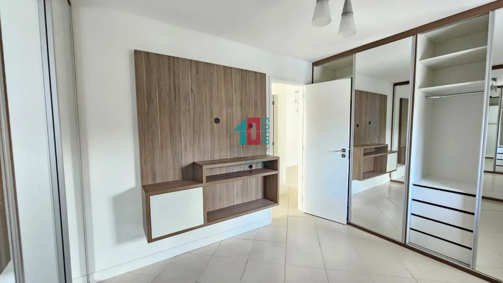 2-bedroom apartment with a home office in Rio de Janeiro — photo 9