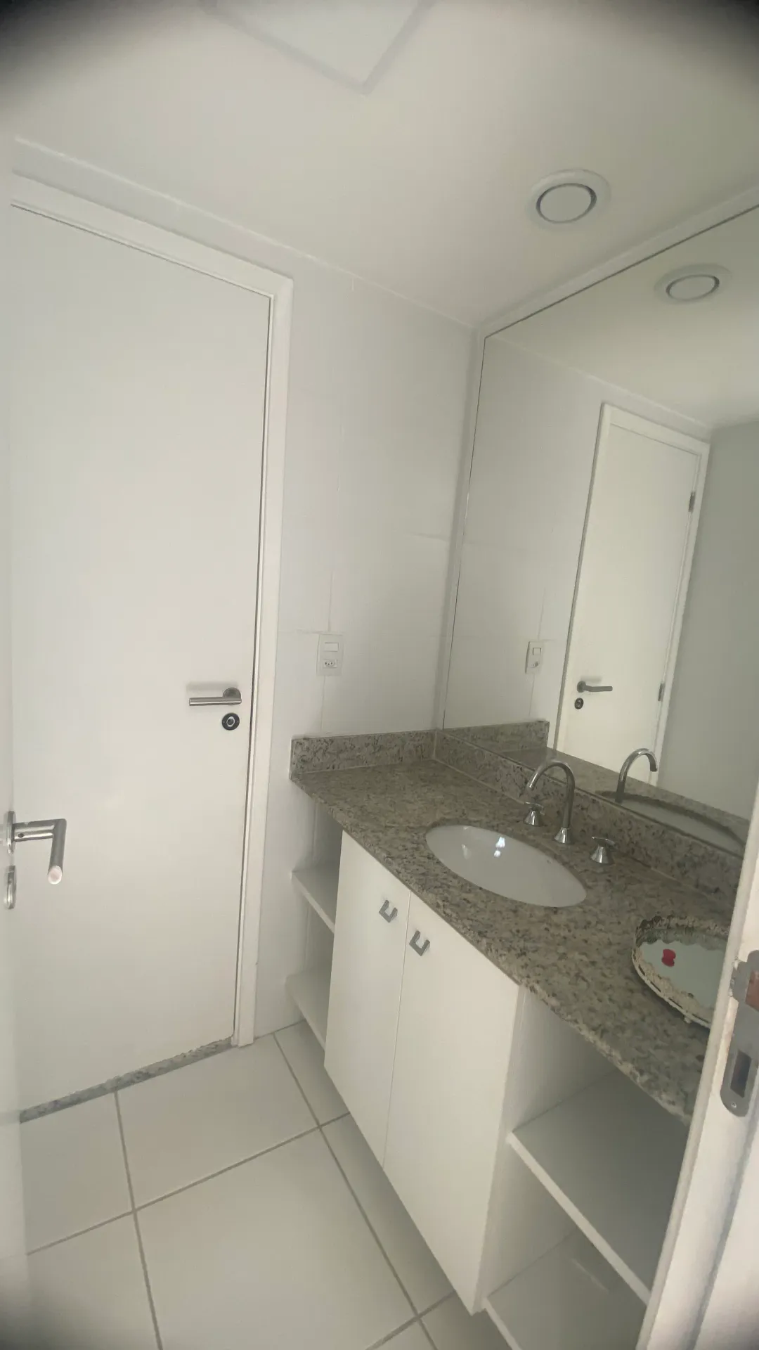 Mountain view in a 4-bedroom apartment, 142 m² — photo 21