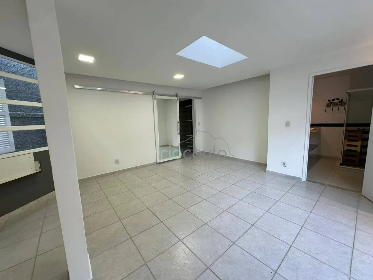 Casa com 5 quartos, 990 m² e 2 vagas, perto das janelas — photo 109