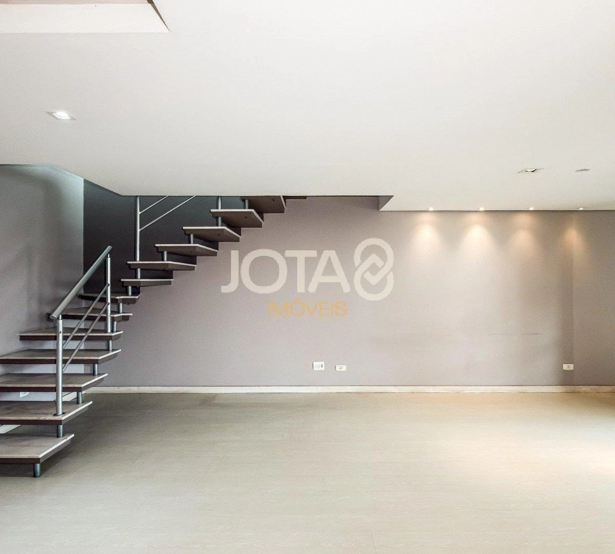Apartment, 213 m², with a bathtub — photo 15