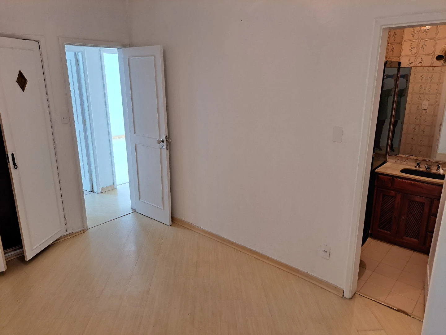 Apartment, 100 m², with a walk-in closet — photo 9