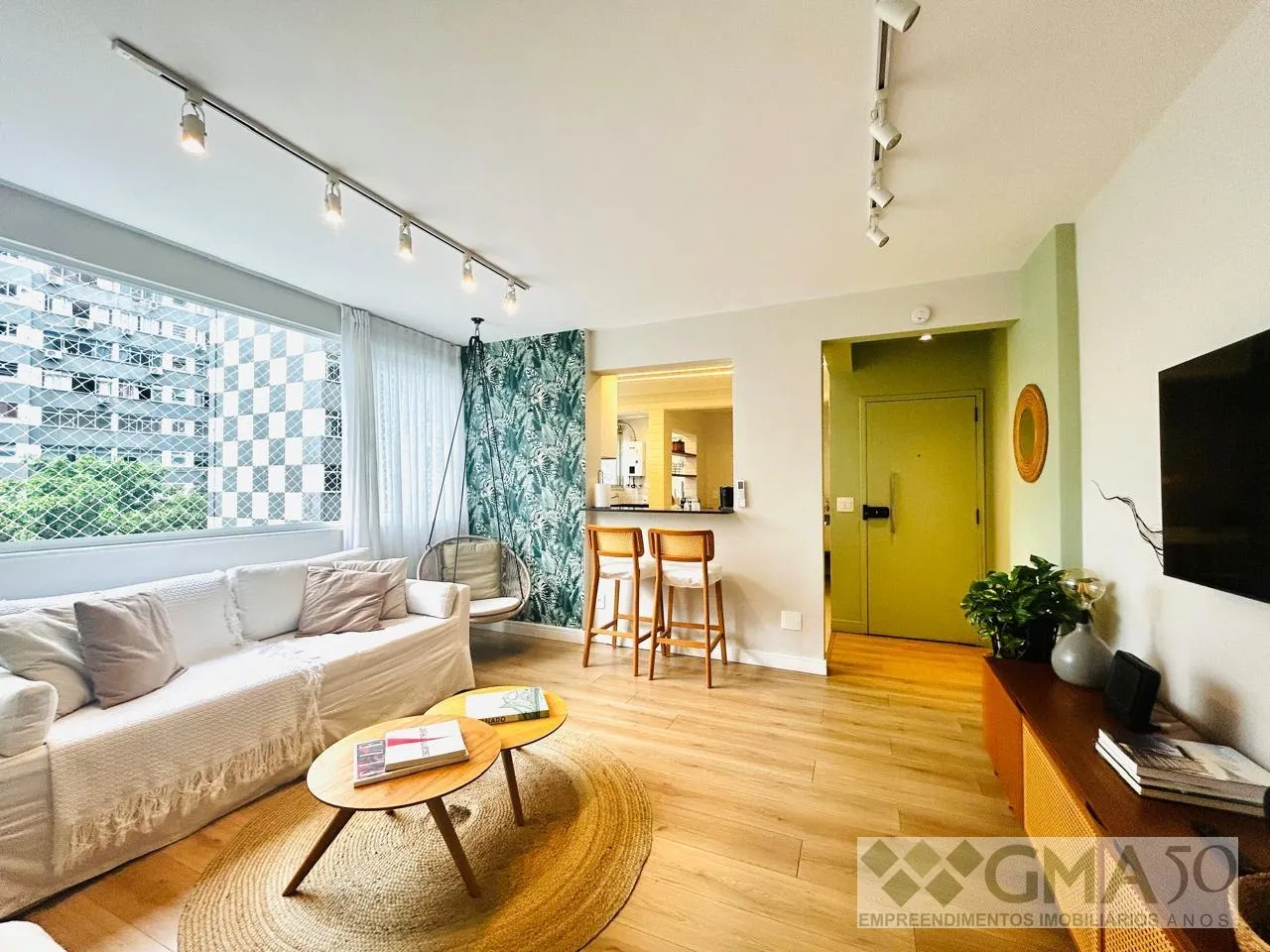 3-bedroom apartment with a washing machine — photo 25