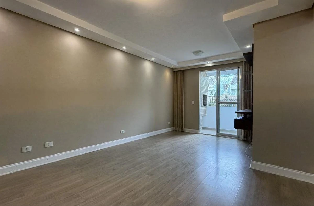 Home office in a 3-bedroom apartment, 82 m² — photo 9