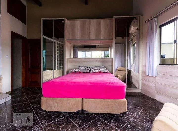 Unfurnished 1-bedroom apartment with a private garden — photo 7