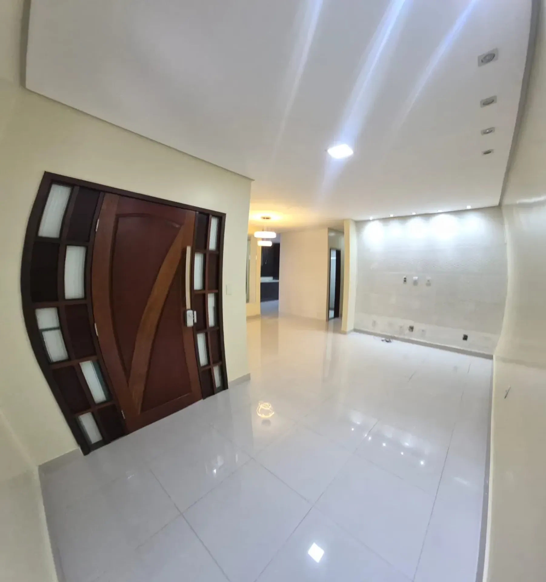 3-bedroom house with 295 m² and 1 en-suite bathroom