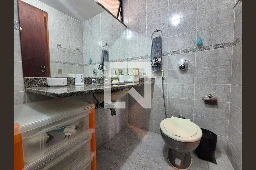 Apartamento de 2 quartos com varanda envidraçada — photo 35
