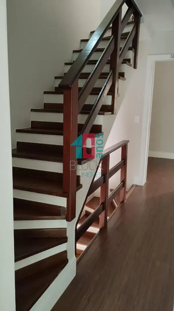 Casa de condomínio com 3 suítes e 200 m² — photo 38