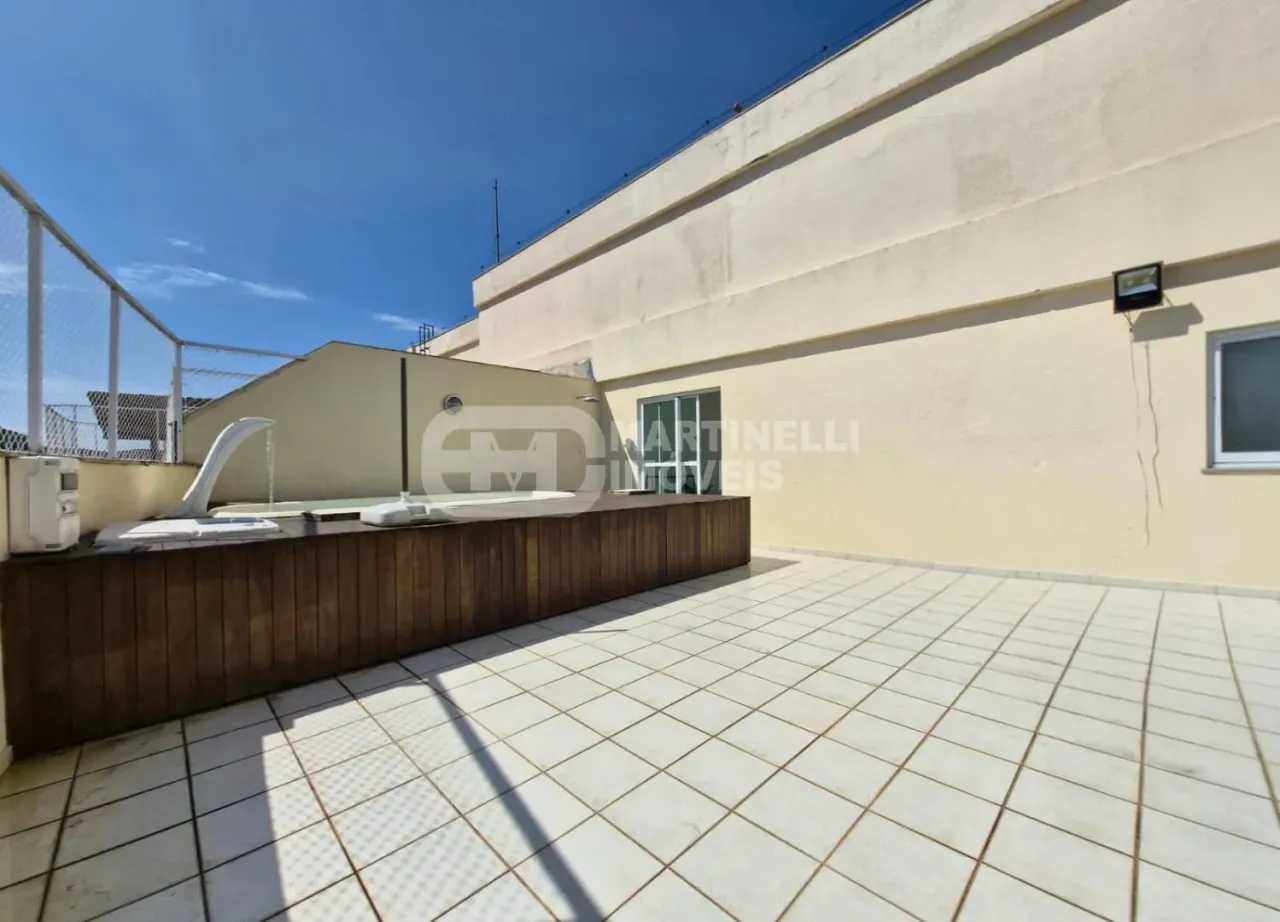 Penthouse with balcony and open-plan kitchen — photo 14