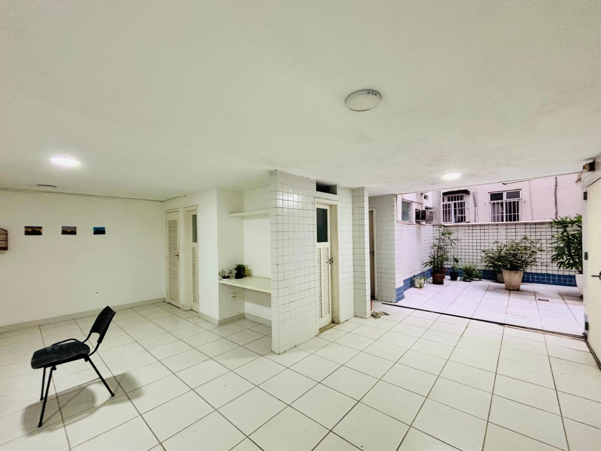 Mountain view in a 4-bedroom apartment, 220 m² — photo 15