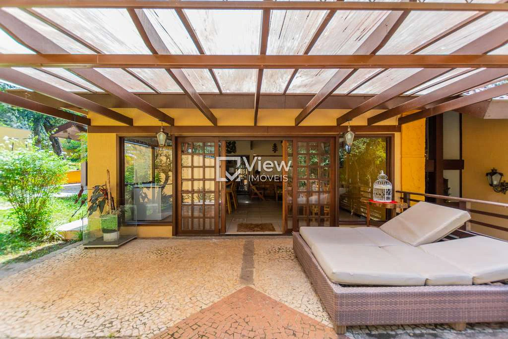 Casa com 4 suítes, 6 banheiros e 2 vagas — photo 2