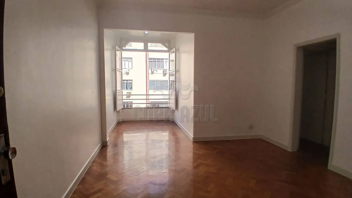 Unfurnished 2-bedroom apartment with 2 bathrooms — photo 2