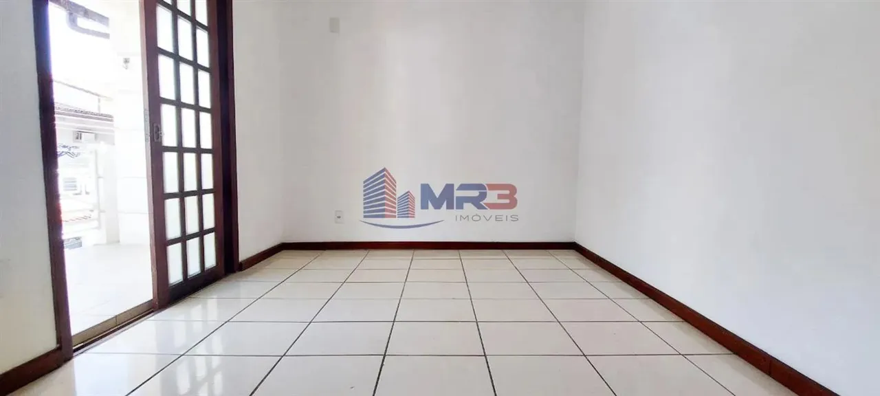 Unfurnished house with a closed kitchen and 3 bedrooms — photo 5