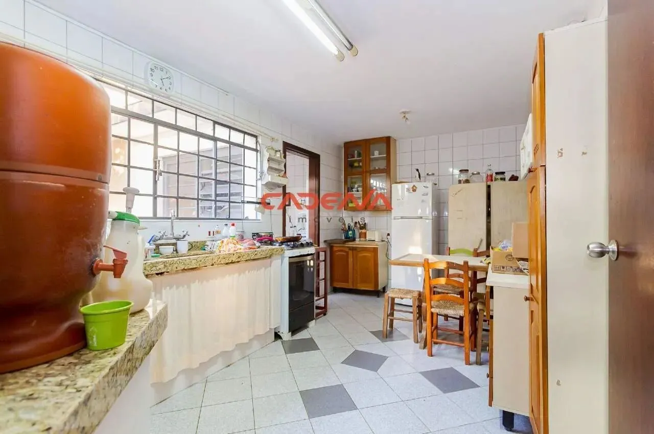 460 m² house with 5 bedrooms and fitted kitchen — photo 7
