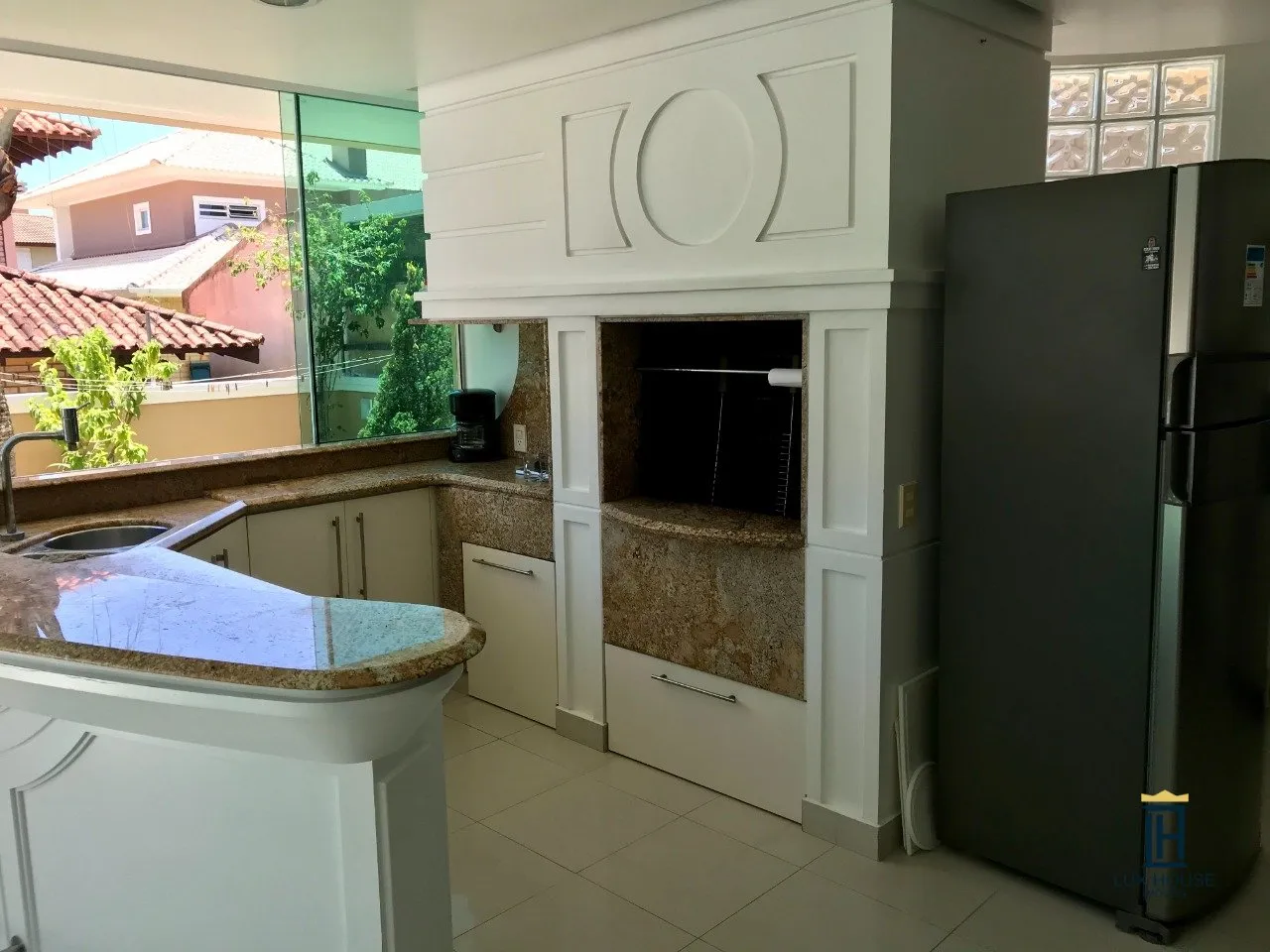 Casa com 6 dormitórios e 5 suítes com fogão a gás — photo 31