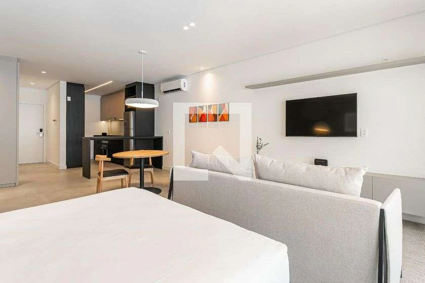 58 m² apartment with an open-plan kitchen and 1 bedroom