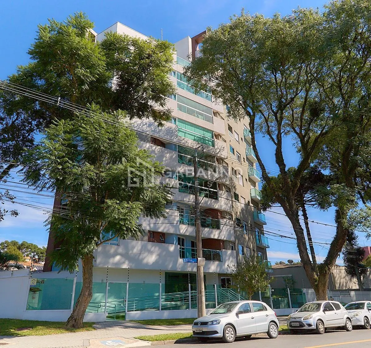 Furnished apartment, 69 m², with a glass-enclosed balcony — photo 6