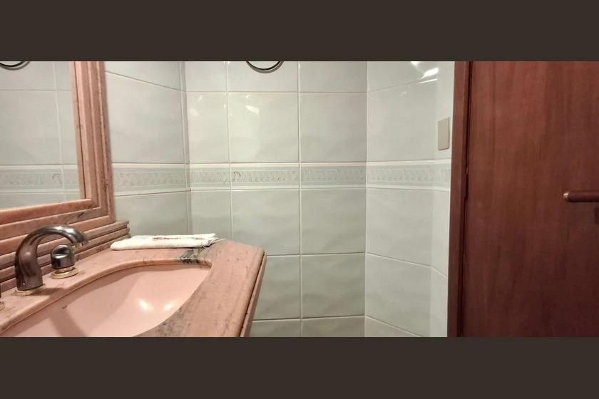 3-bedroom apartment with 2 parking spots and 3 baths — photo 12