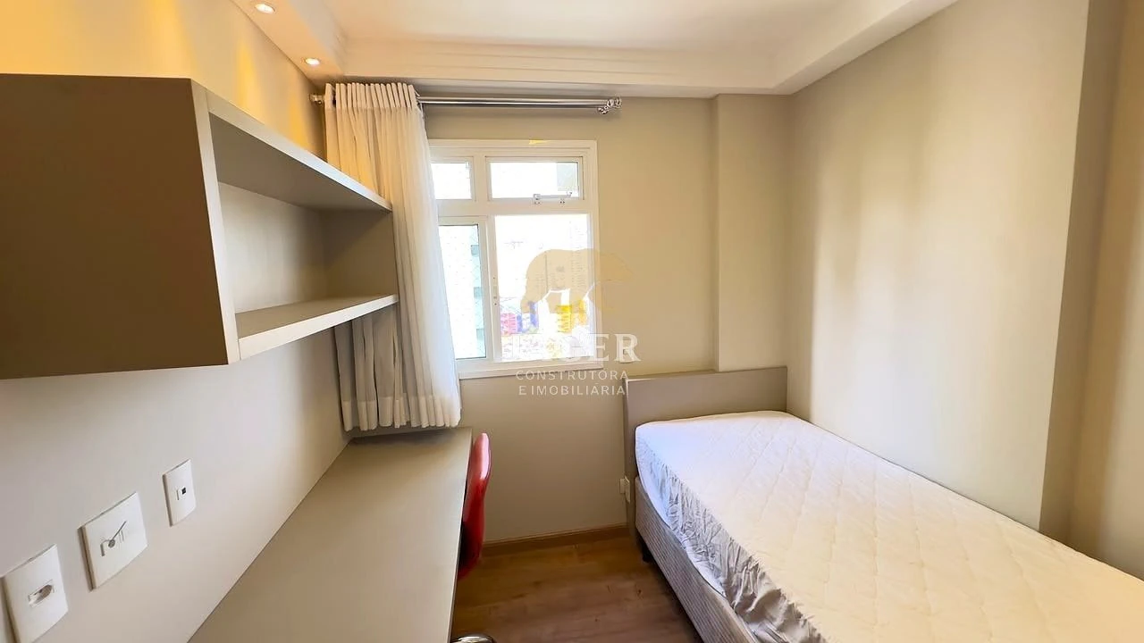 2-bedroom apartment with a home office — photo 7