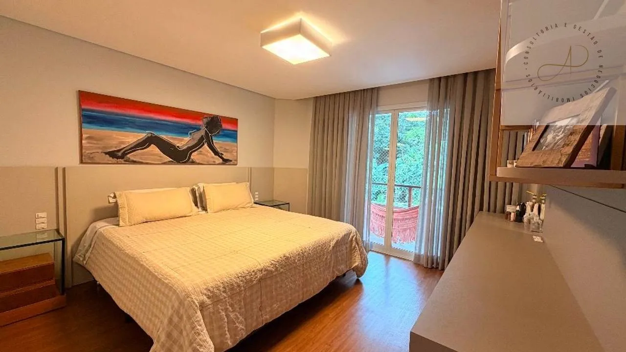 Furnished house 4 beds 5 baths 450 m² and 2 parking