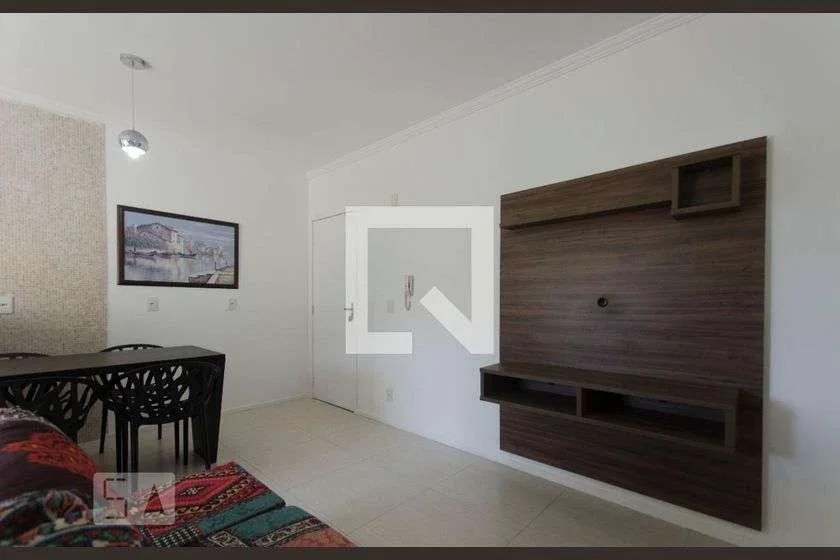 2-bedroom apartment with open-plan kitchen and balcony — photo 5