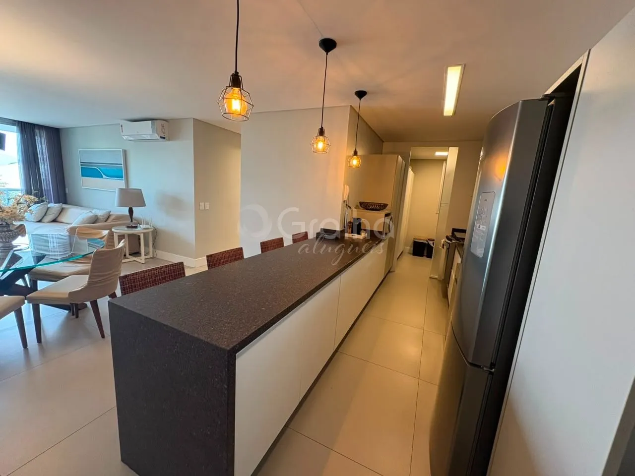 Furnished 2-bedroom apartment with 199 m² and 2 parking spaces — photo 2