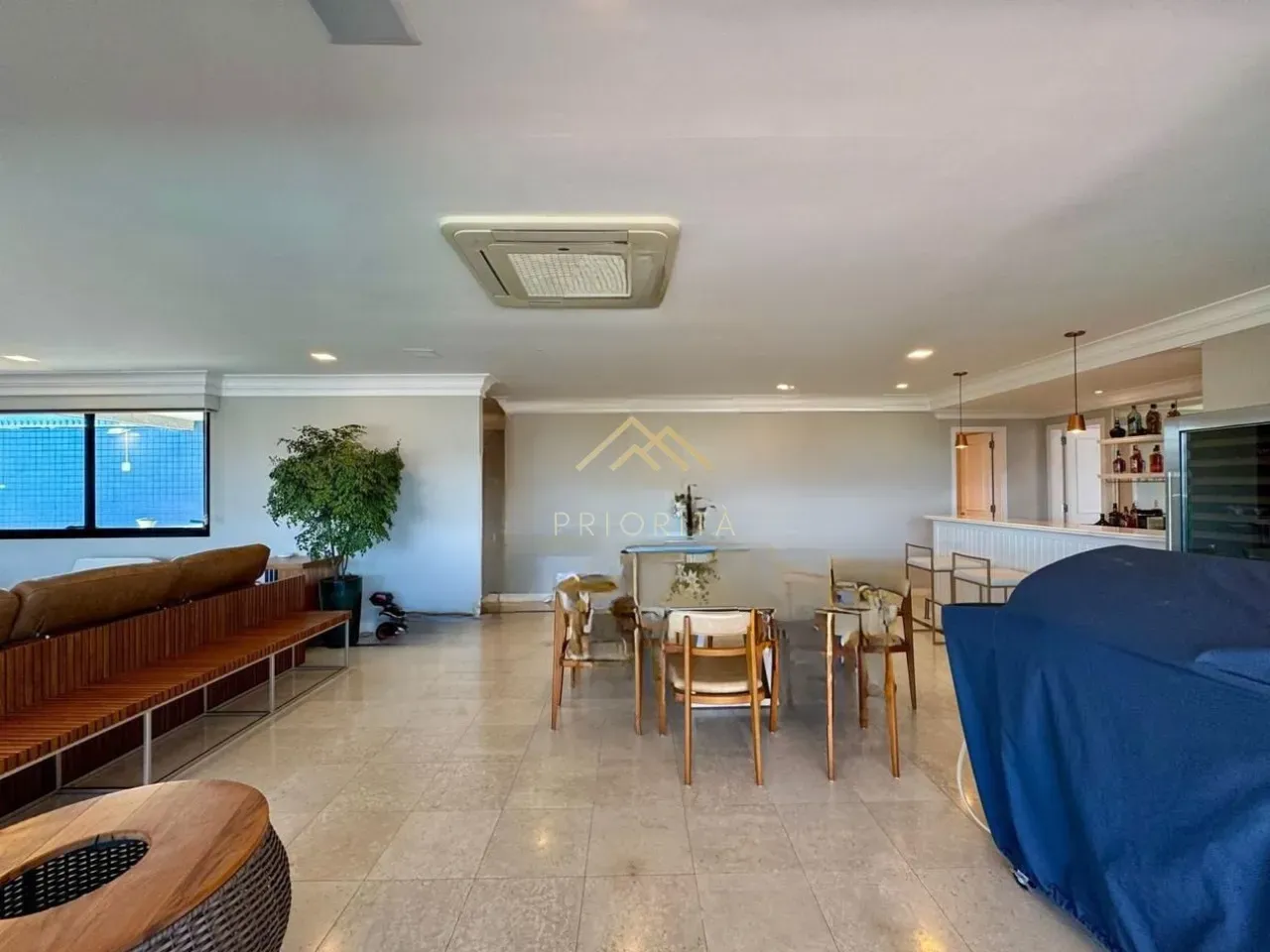 Duplex penthouse with 4 bedrooms and 5 bathrooms — photo 40